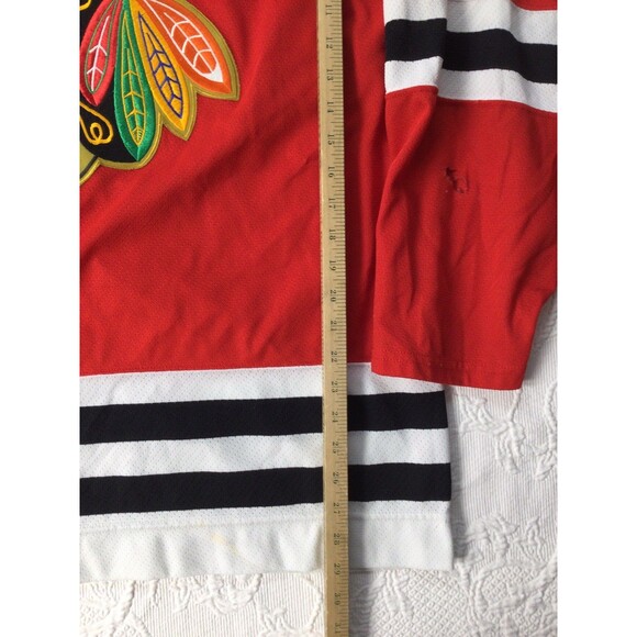 VINTAGE CCM Chicago Blackhawks Jersey Mens XXL Red NHL Ice Hockey Small BurnHole - Picture 10 of 10